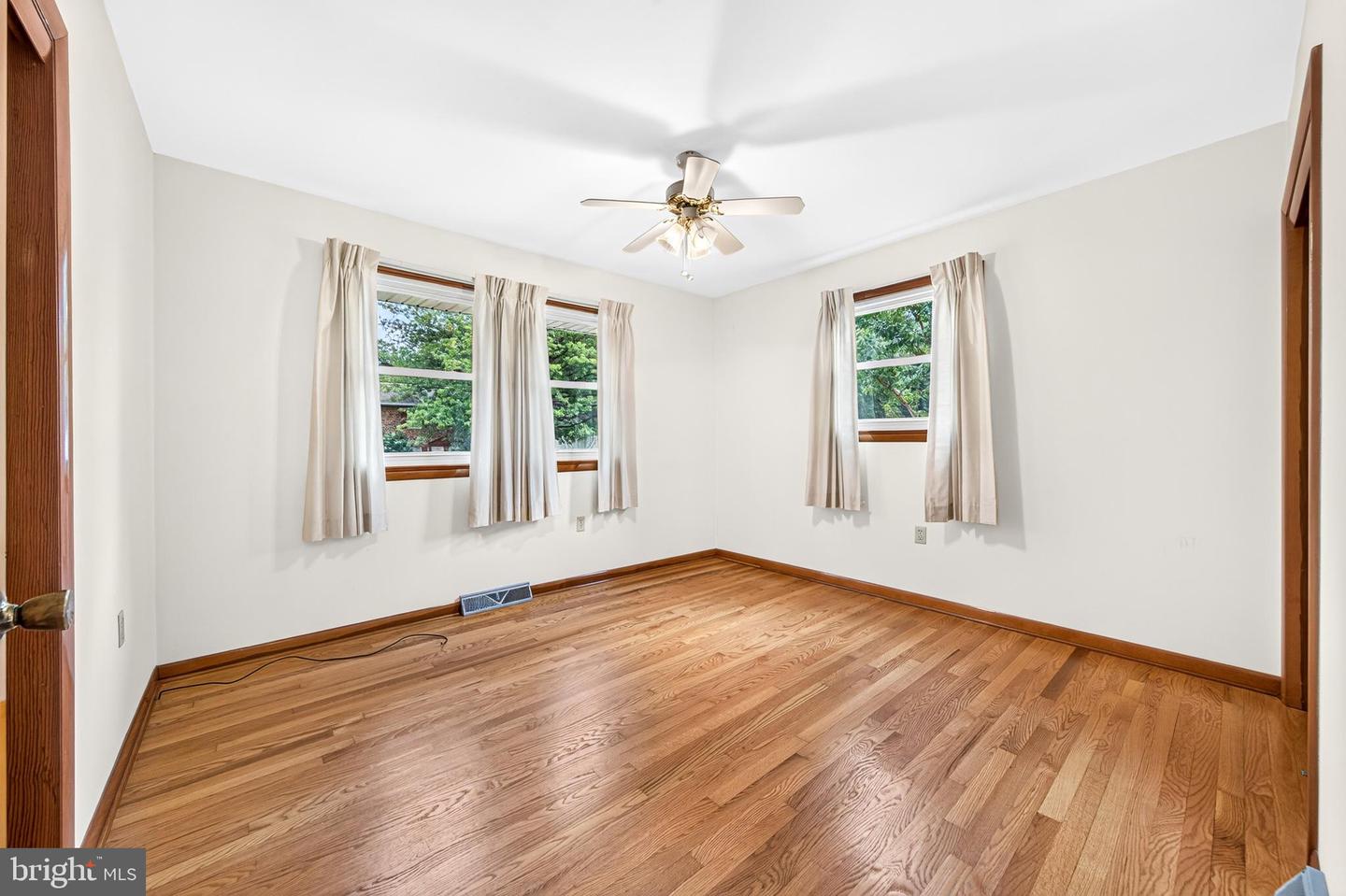 201 First St Property Photo 22