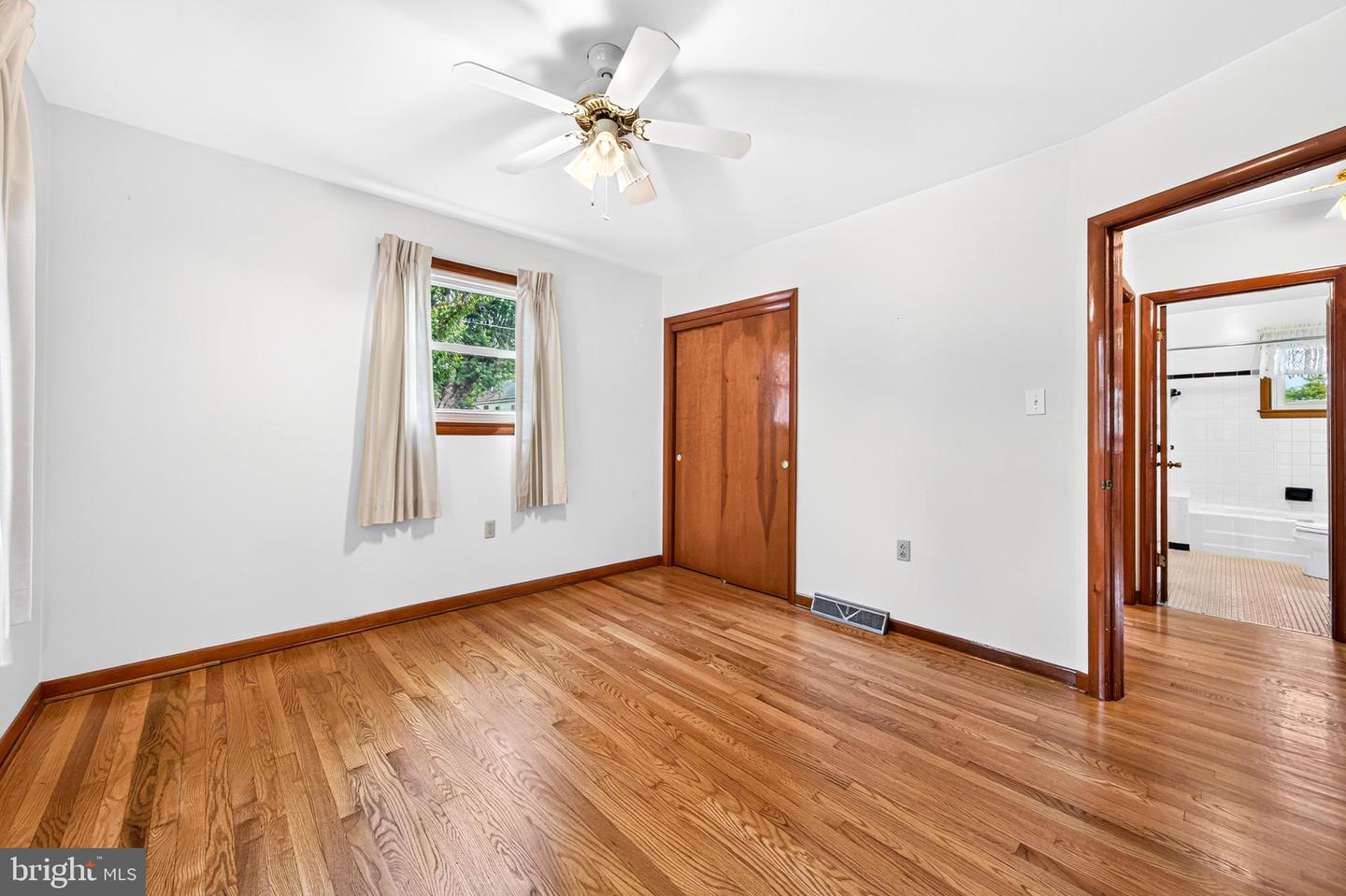 201 First St Property Photo 23