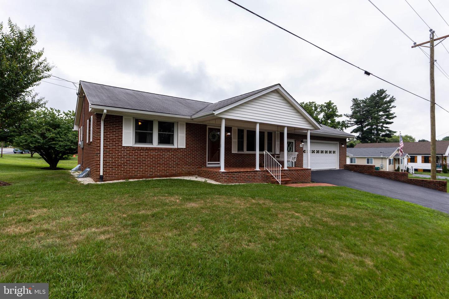 201 First St Property Photo 43