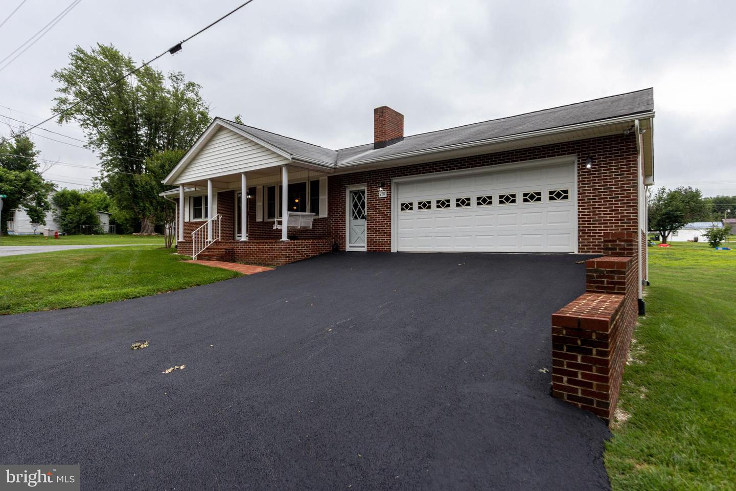 201 First St Property Photo 44