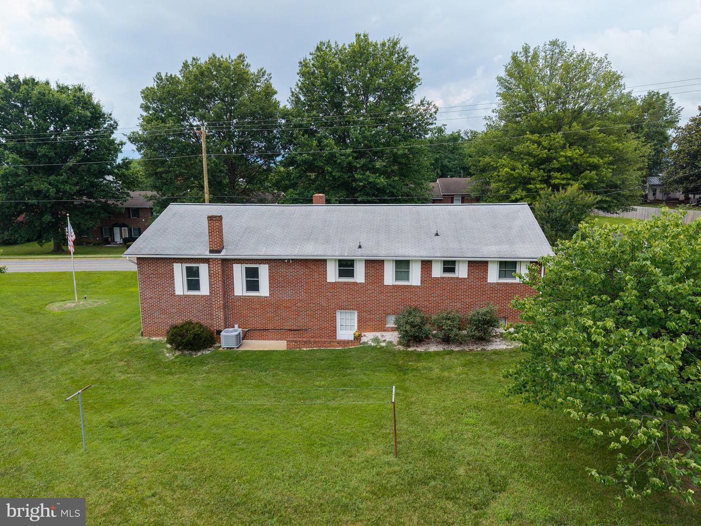 201 First St Property Photo 52
