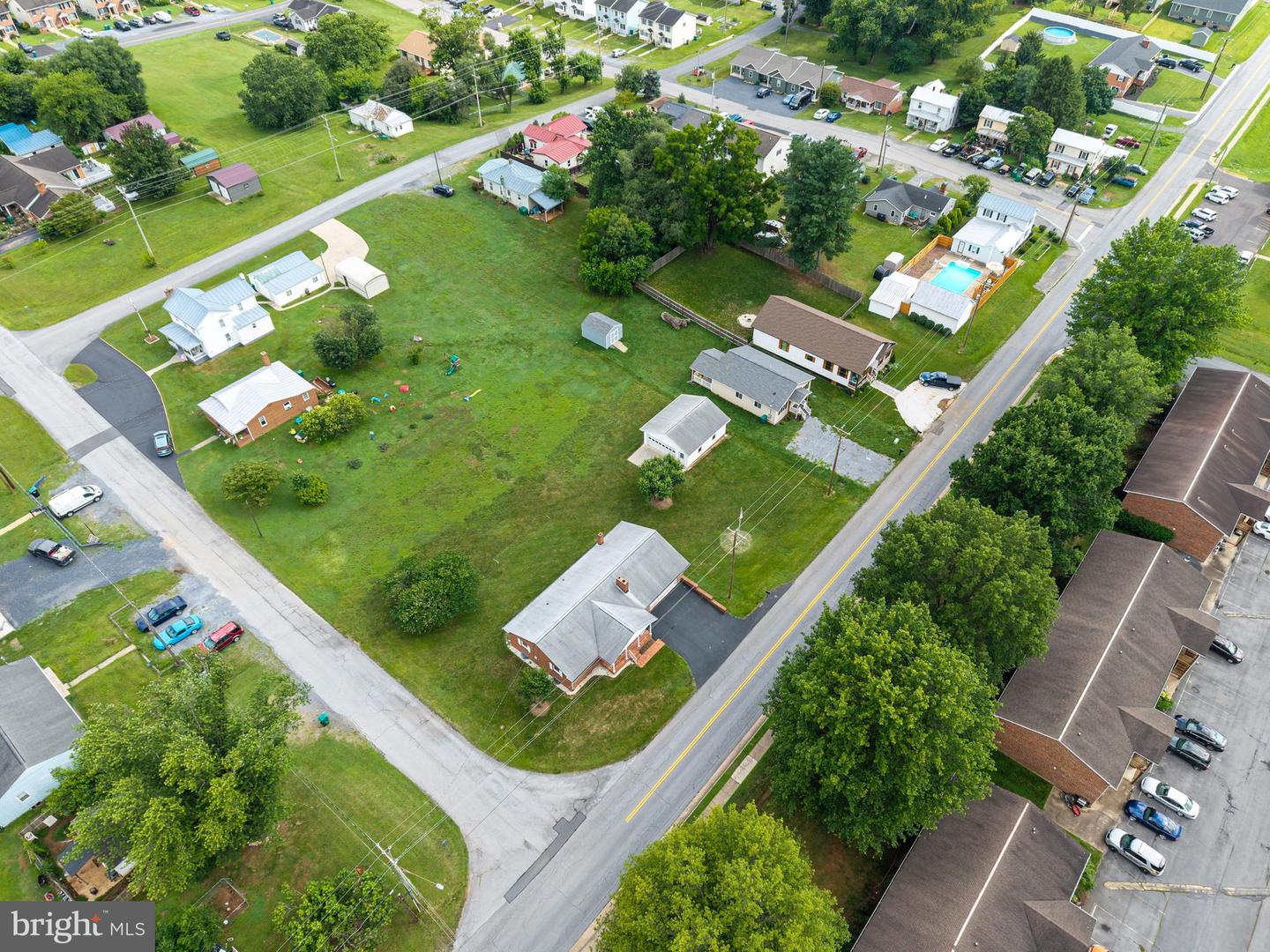 201 First St Property Photo 60