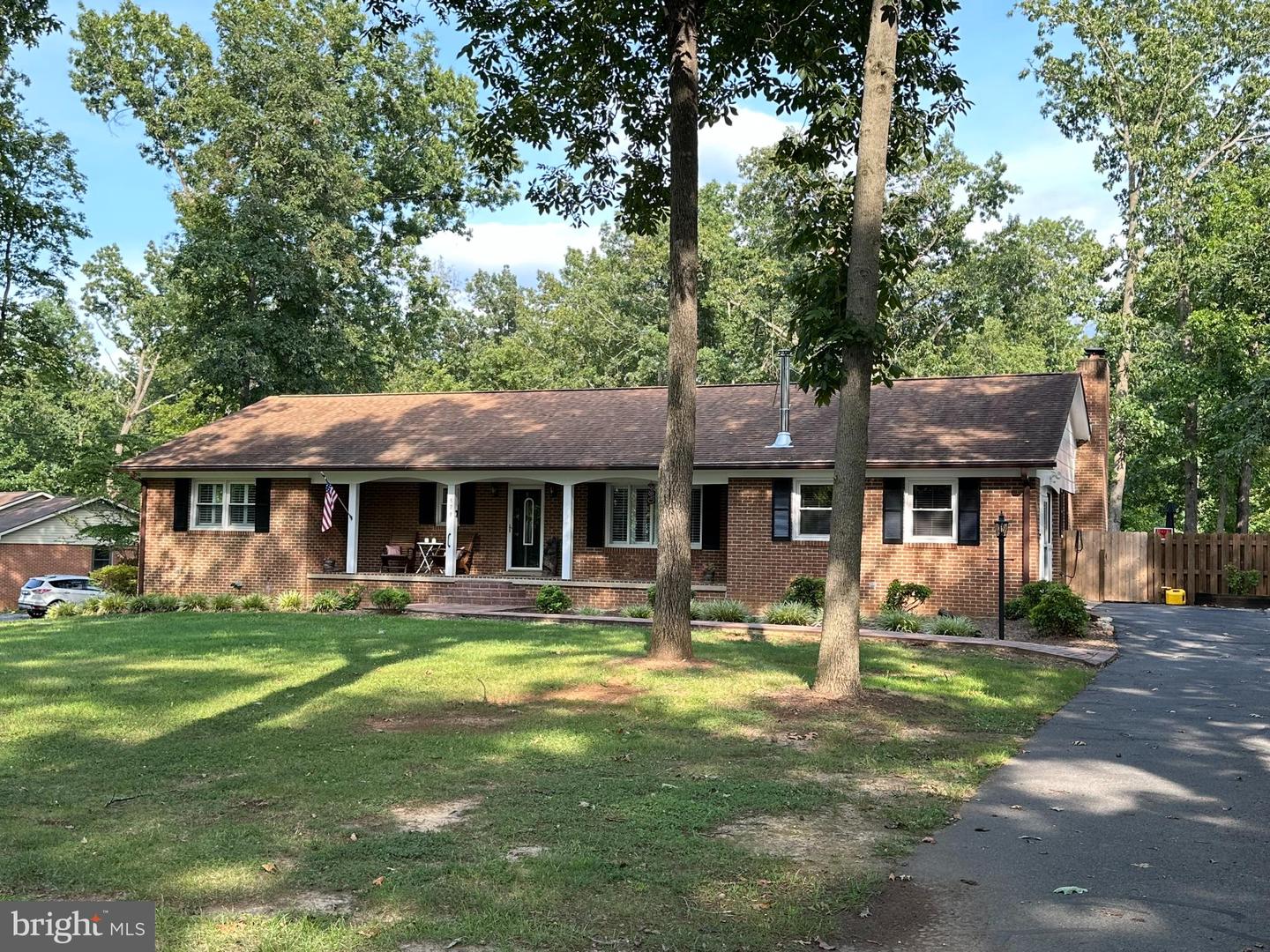 579 Circle View Rd Property Photo 2