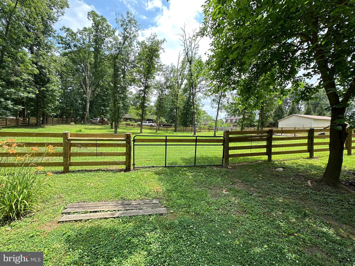 579 Circle View Rd Property Photo 15