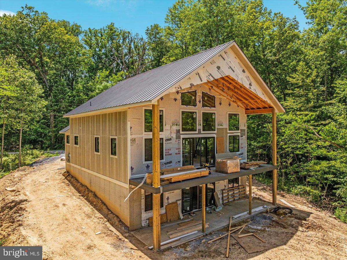 1346 Shipyard Rd Property Photo 5