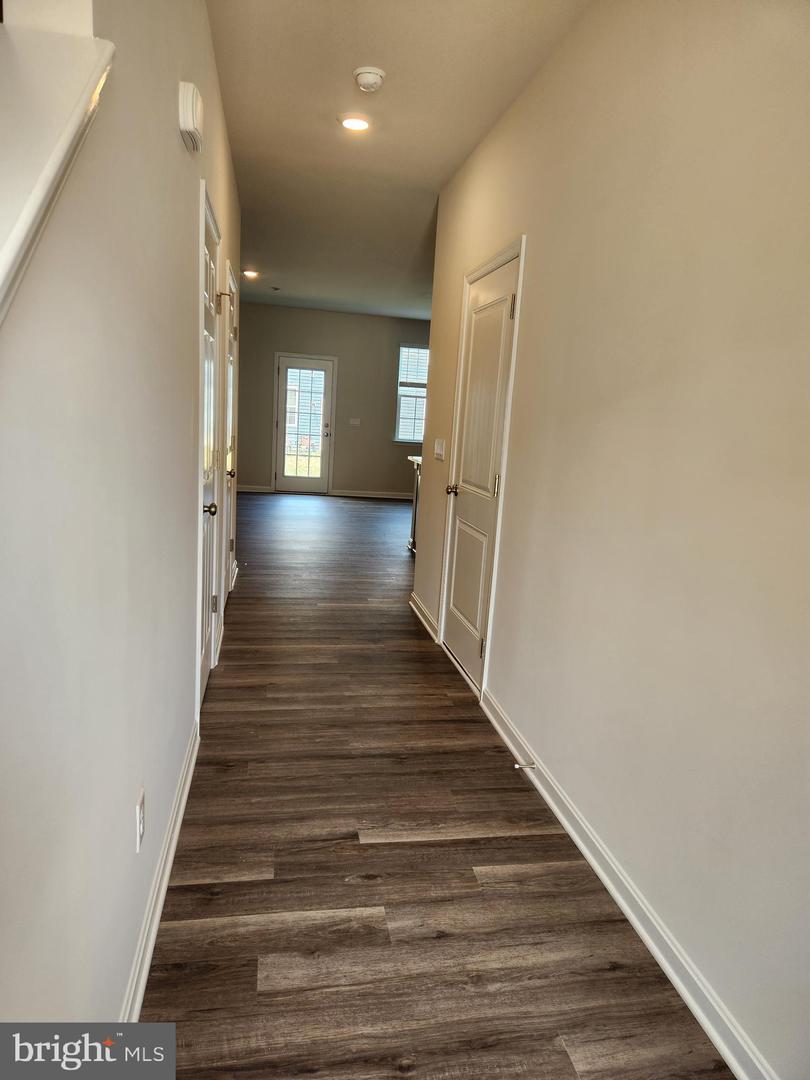 186 Caterpillar Dr Property Photo 22