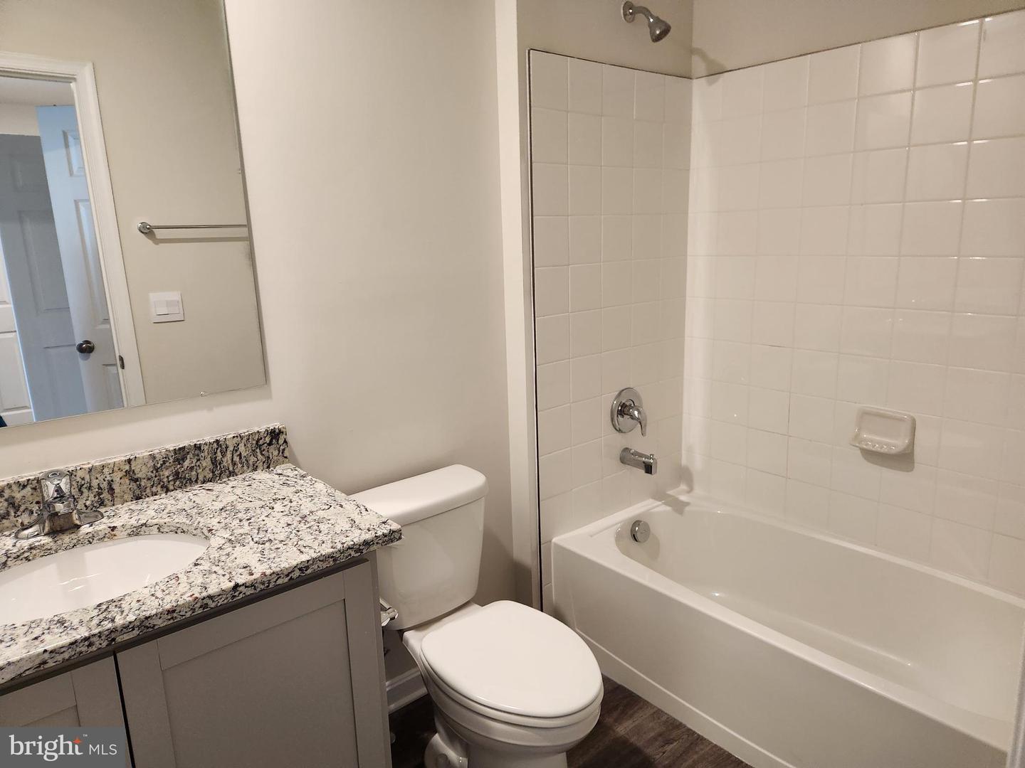 186 Caterpillar Dr Property Photo 25