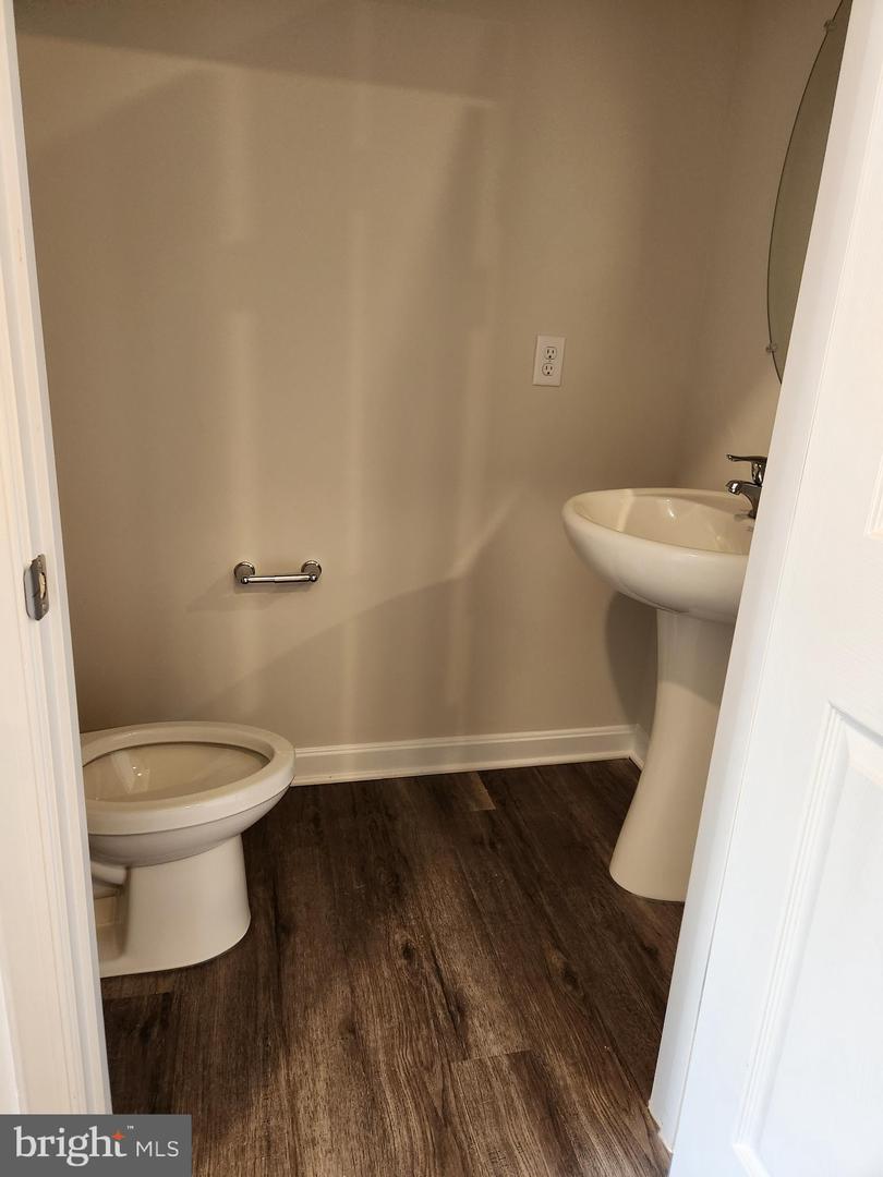 186 Caterpillar Dr Property Photo 28