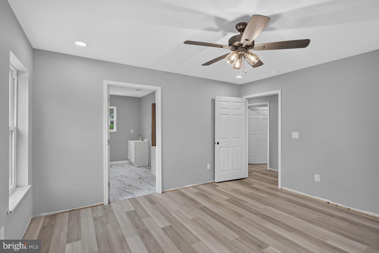 391 Trenton Ave. Property Photo 14