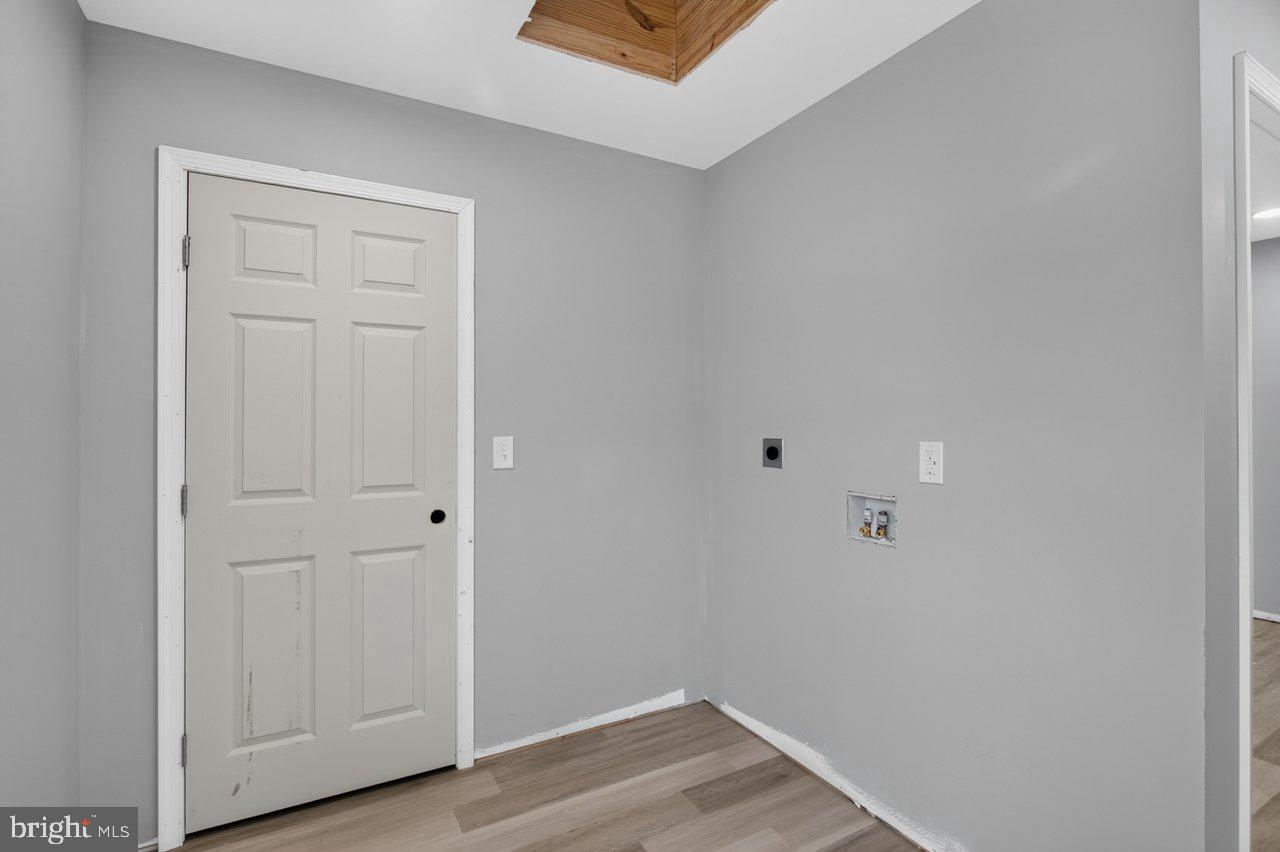 391 Trenton Ave. Property Photo 25