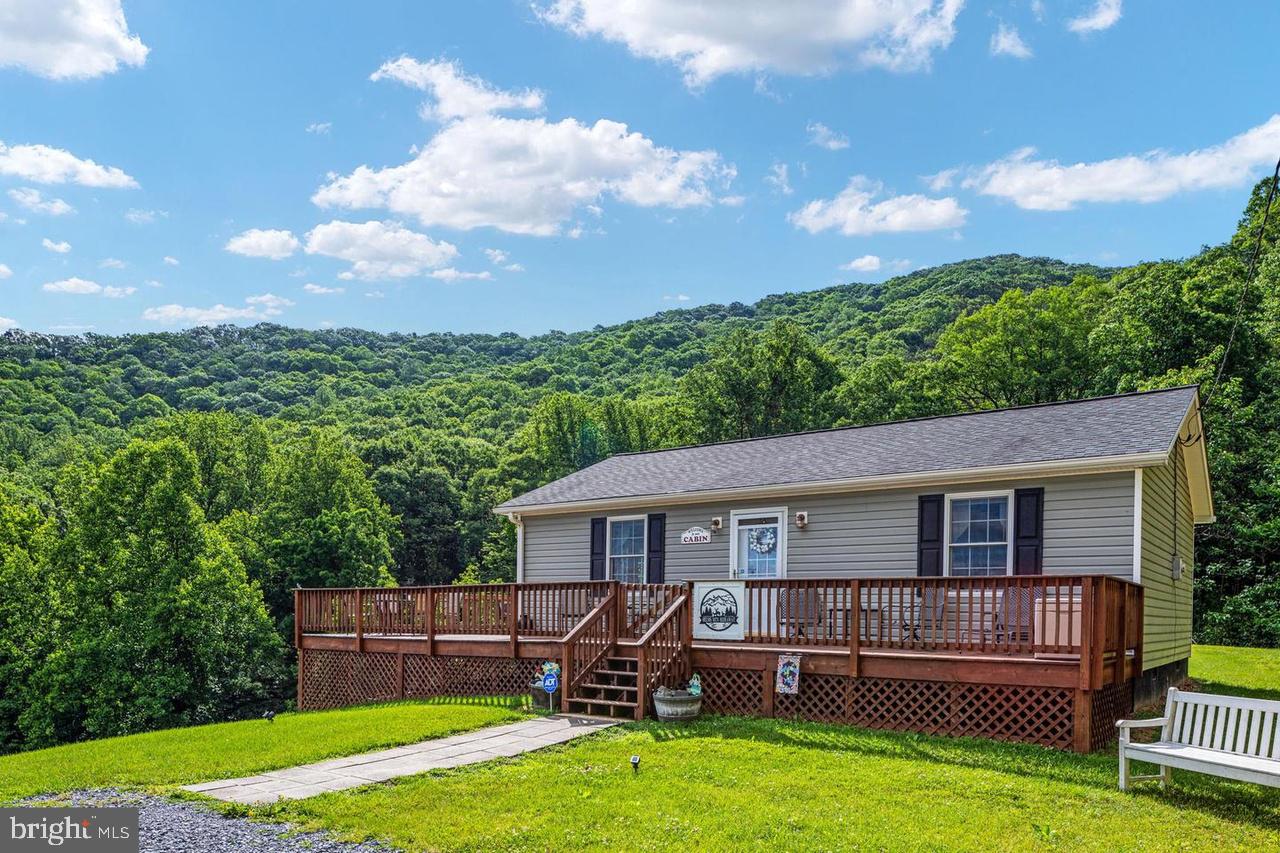 897 Helms Rd Property Photo 14