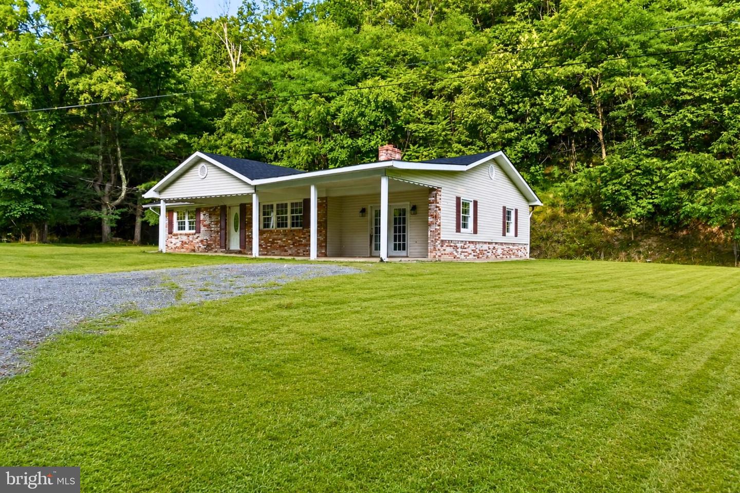 3466 Dovel Hollow Rd Property Photo 1