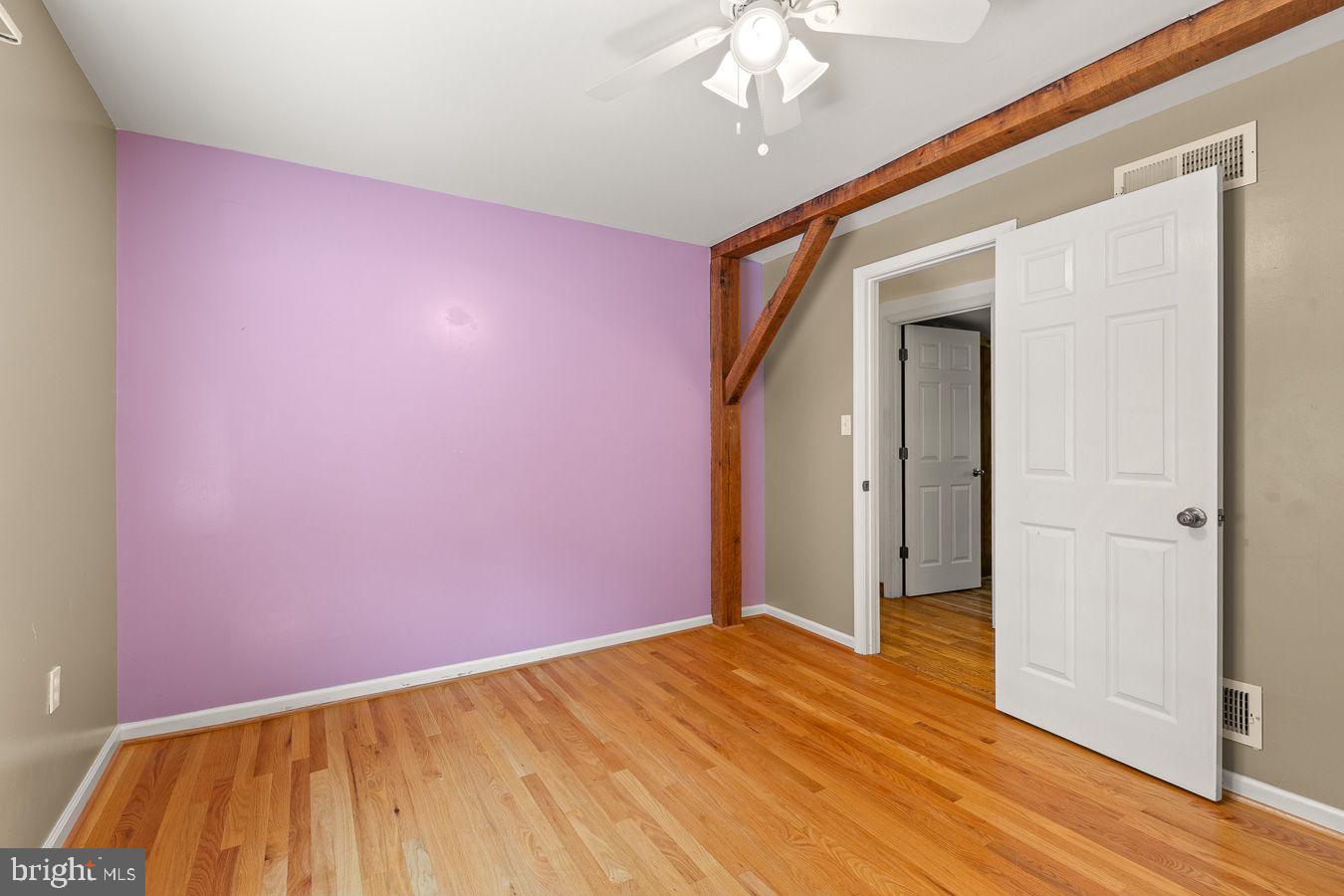 577 Old Farm Rd Property Photo 13
