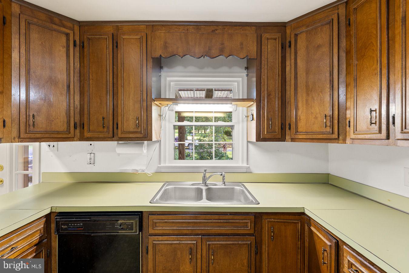 577 Old Farm Rd Property Photo 34