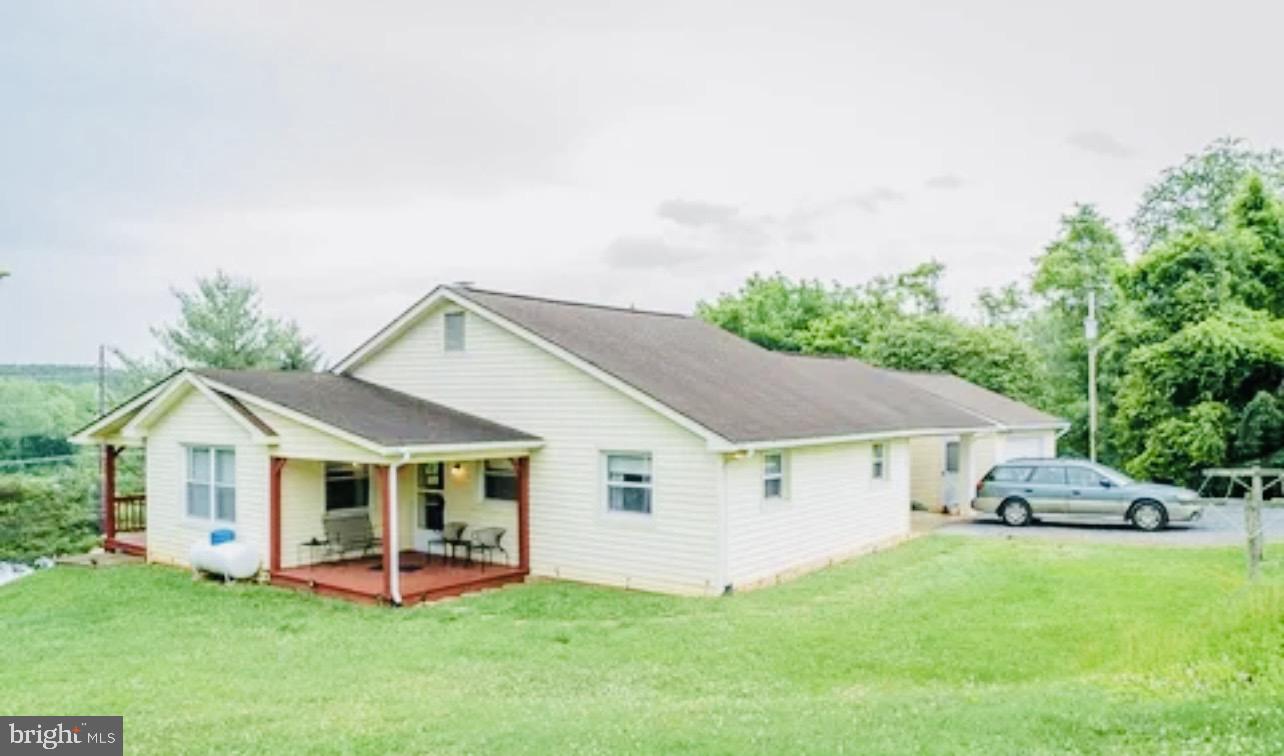 10 Nunn Ln Property Photo 1