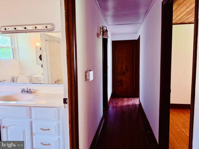 10 Nunn Ln Property Photo 7