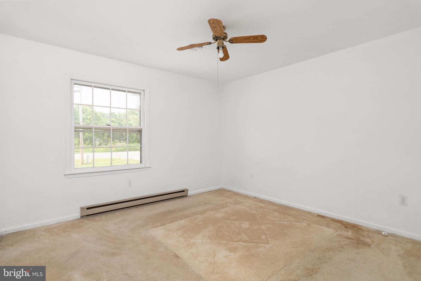 33 Wallace Ave Property Photo 19
