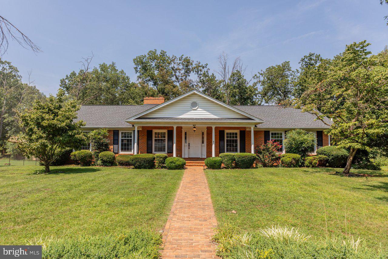 207 Circle View Rd Property Photo 1