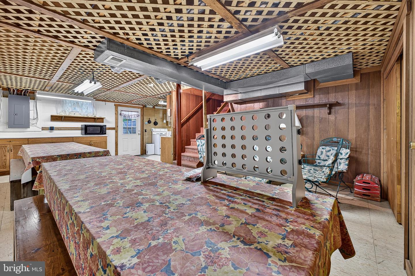 340 Camelot Ct Property Photo 70