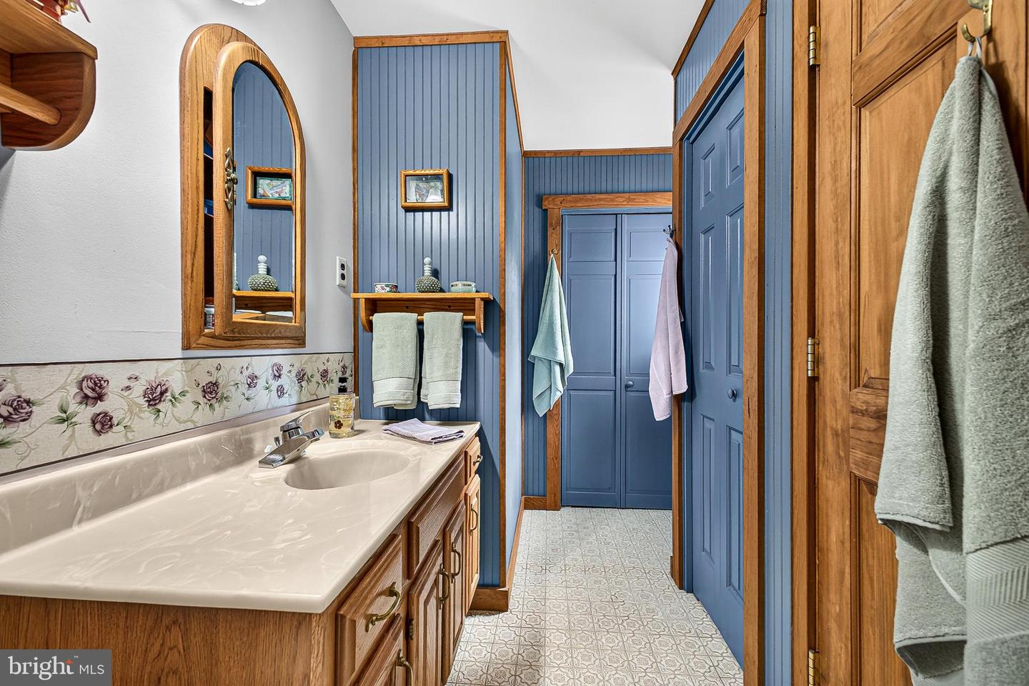 340 Camelot Ct Property Photo 82