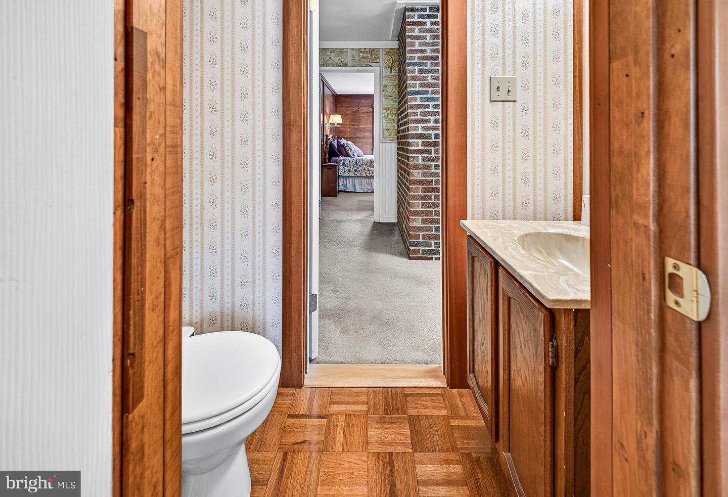 340 Camelot Ct Property Photo 85