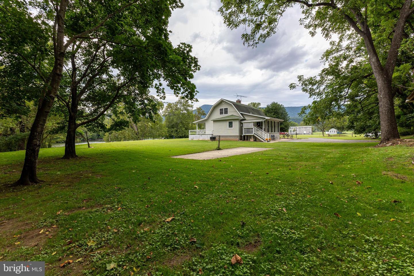 340 Camelot Ct Property Photo 91