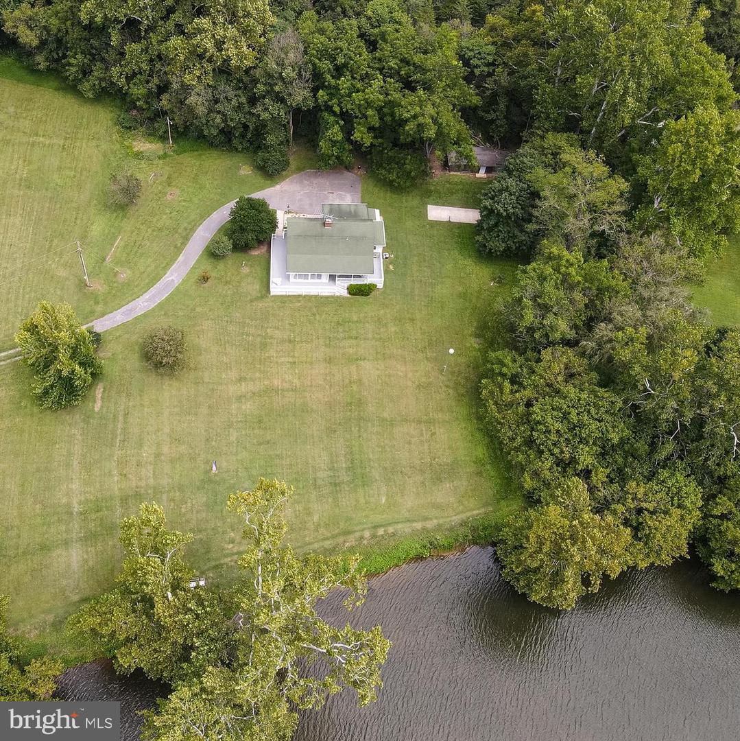 340 Camelot Ct Property Photo 128