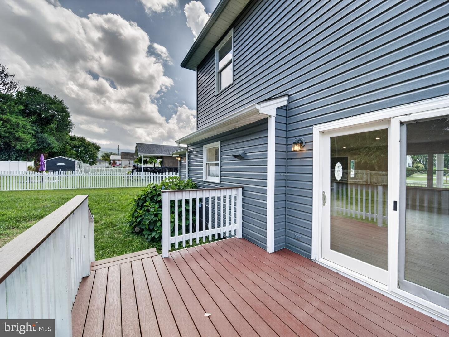 275 Fairview Property Photo 4