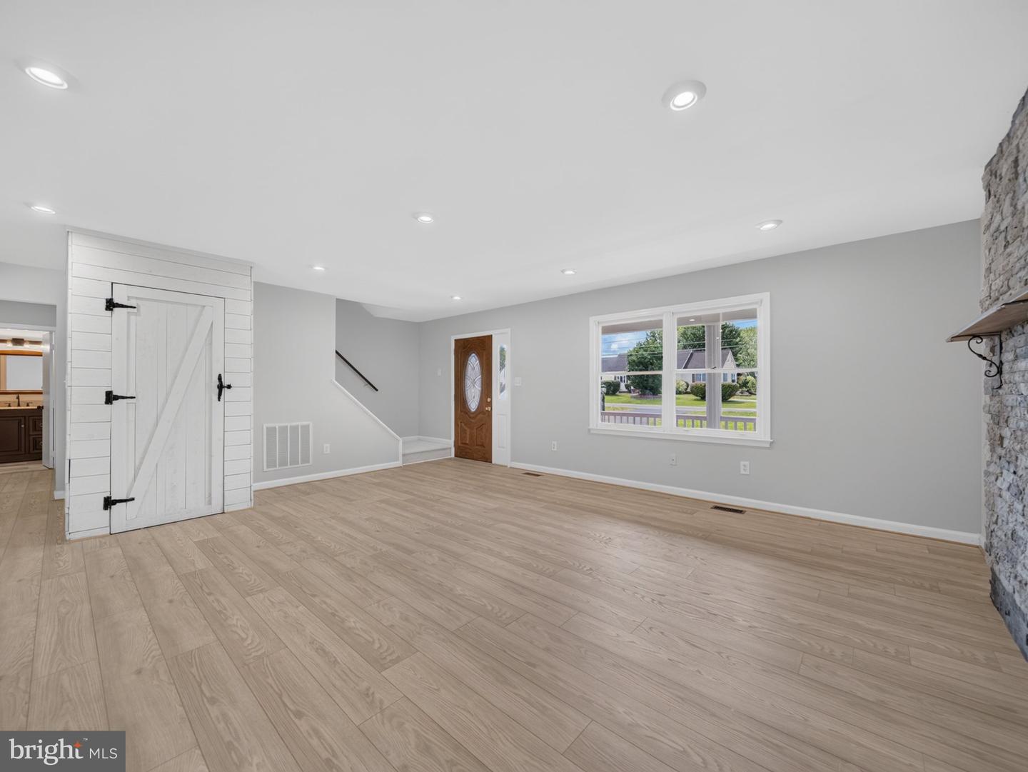 275 Fairview Property Photo 17