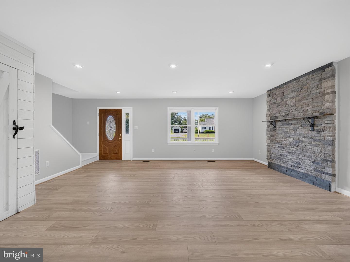 275 Fairview Property Photo 18
