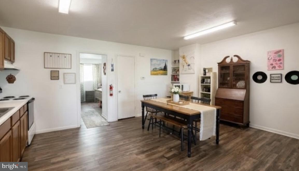 307 E Main St #d2 Property Photo 2