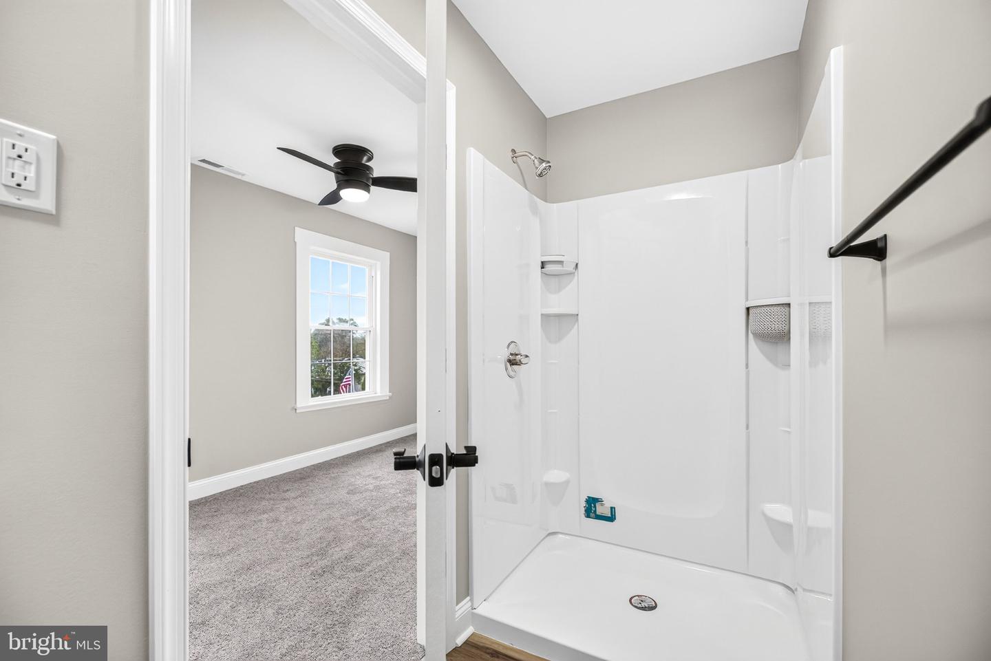 206 2nd St Property Photo 32