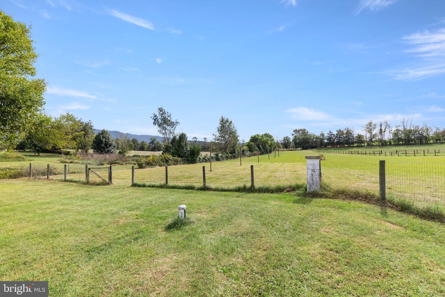228 Old Farm Rd Property Photo 49