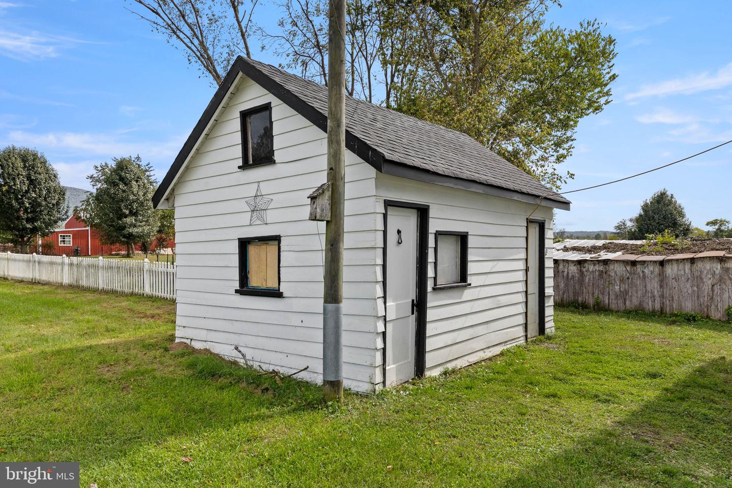 228 Old Farm Rd Property Photo 55