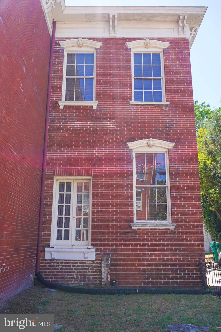 220 High Street Property Photo 5