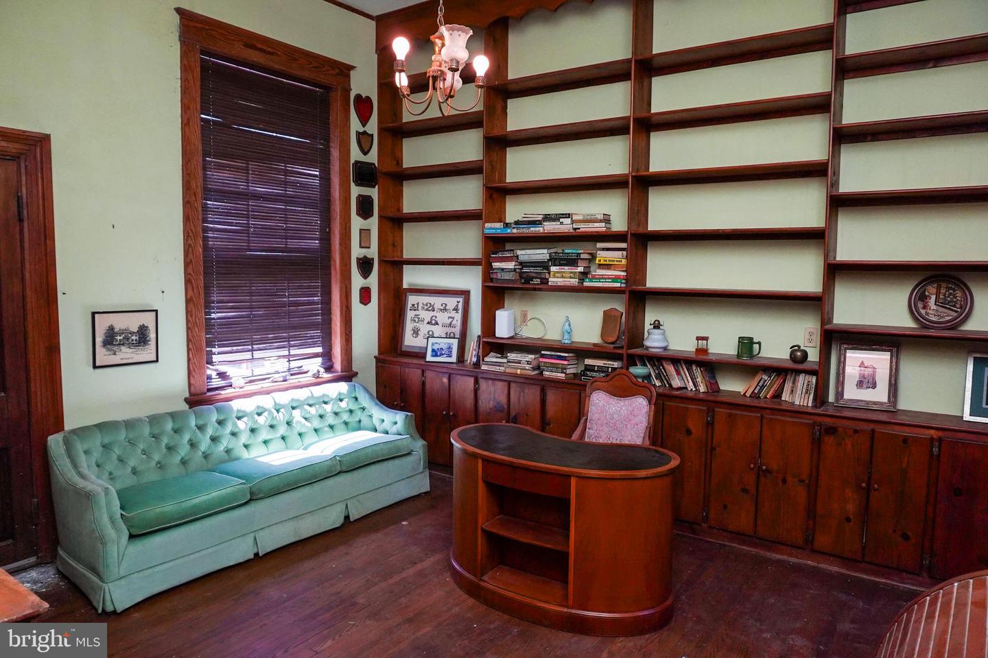 220 High Street Property Photo 18
