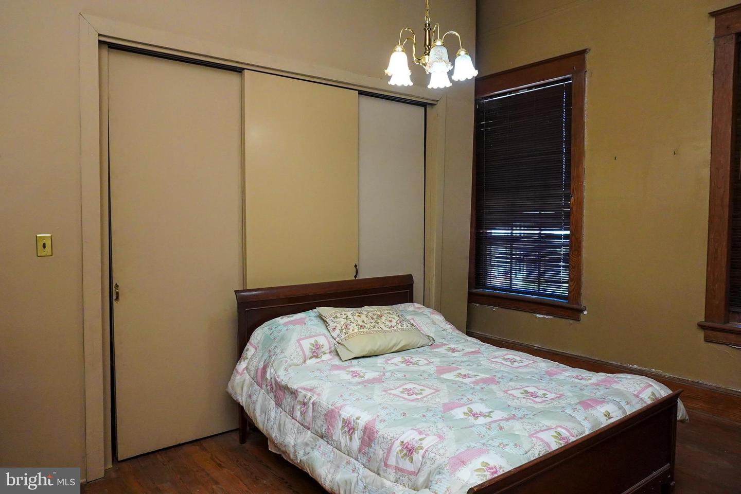 220 High Street Property Photo 31
