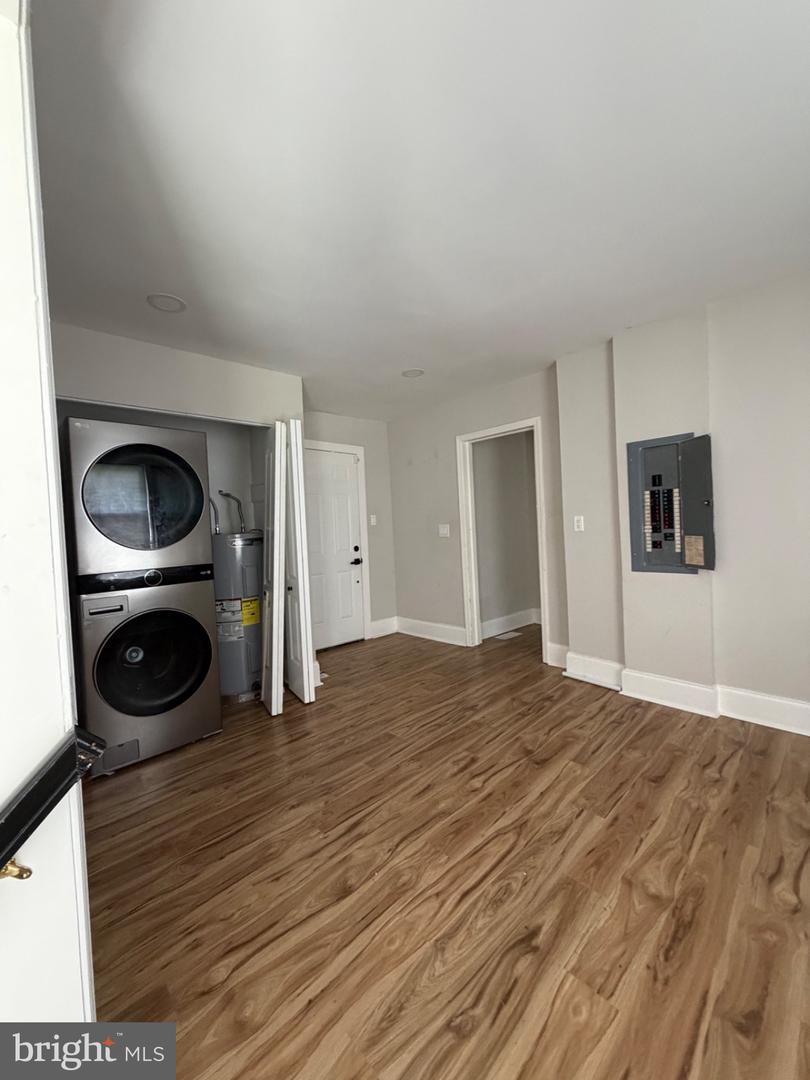 1846 East Blvd Property Photo 10