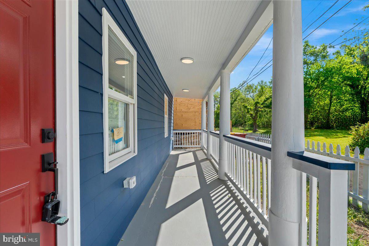 639 Plum St Property Photo 5