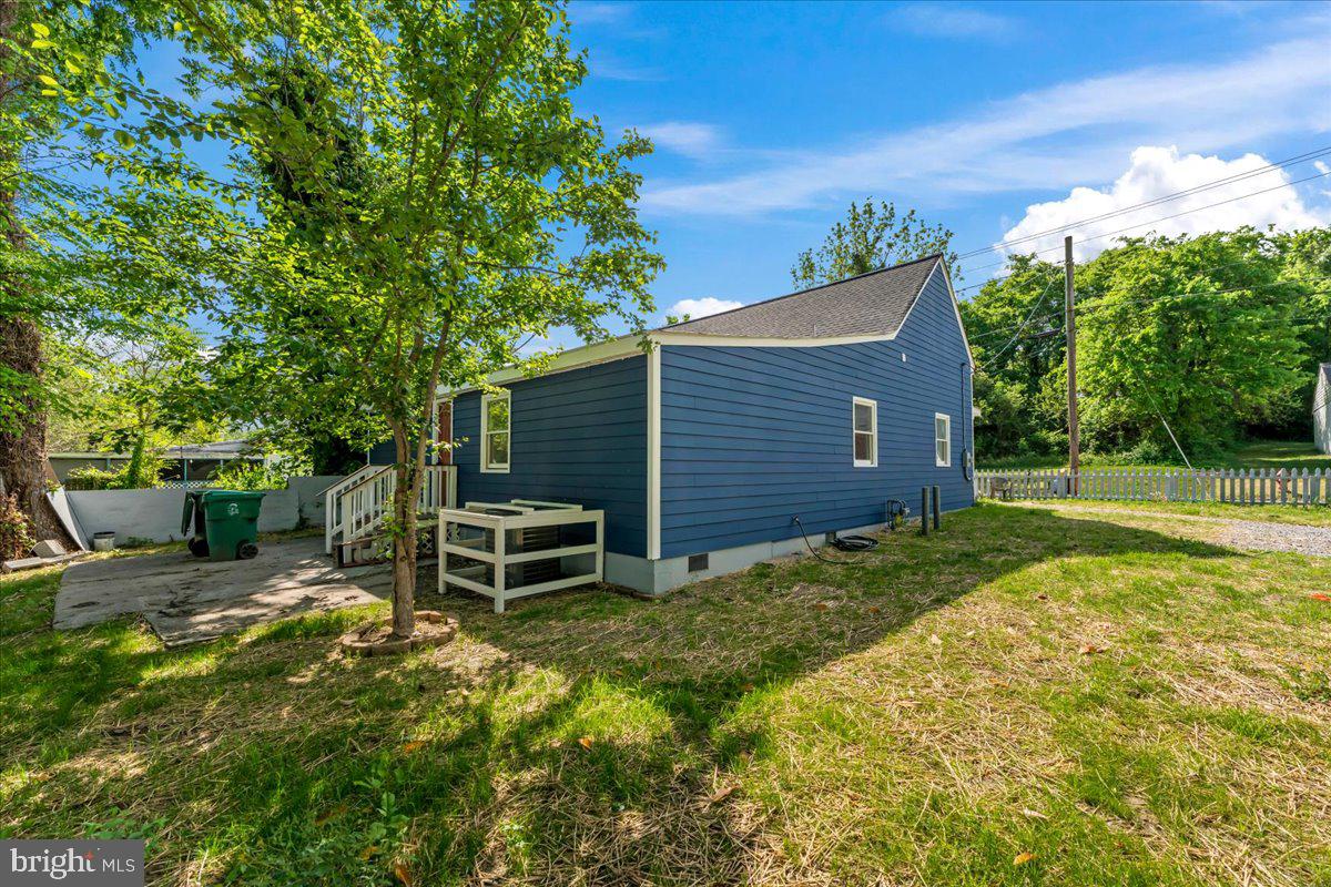 639 Plum St Property Photo 8