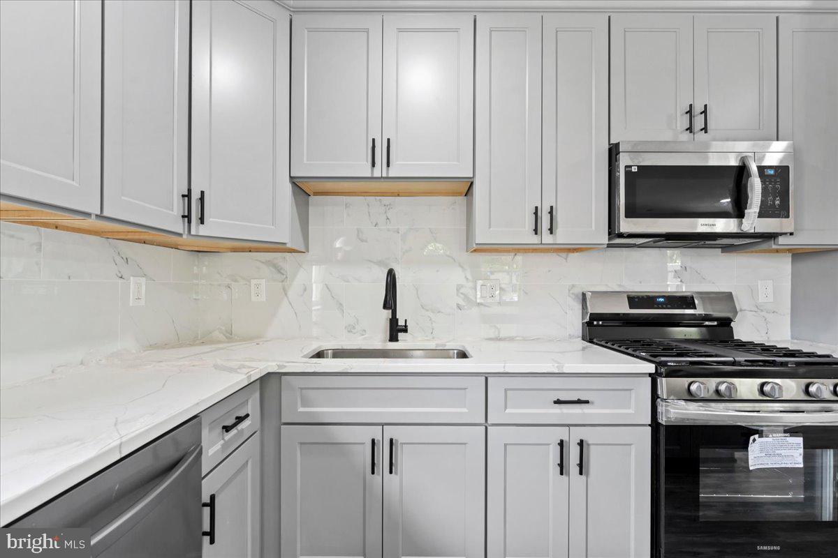 639 Plum St Property Photo 17