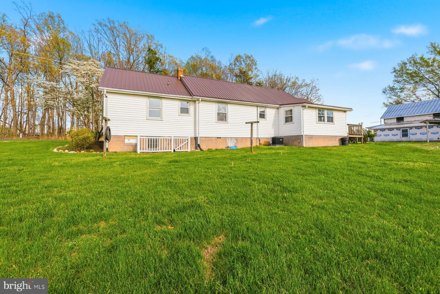 2092 Rocksprings Rd Property Photo 7
