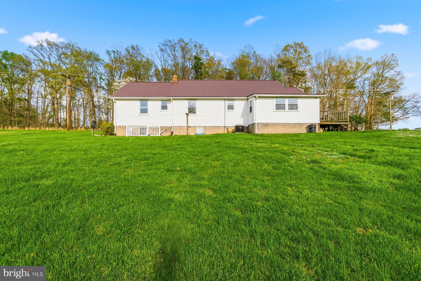 2092 Rocksprings Rd Property Photo 8