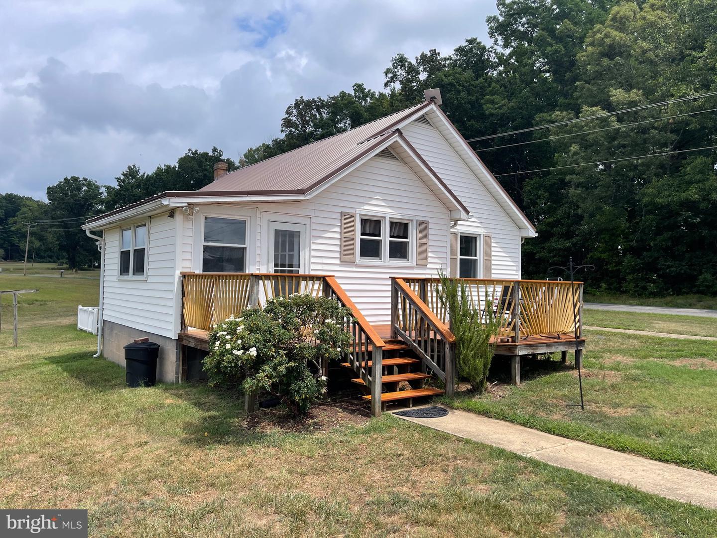 2092 Rocksprings Rd Property Photo 10