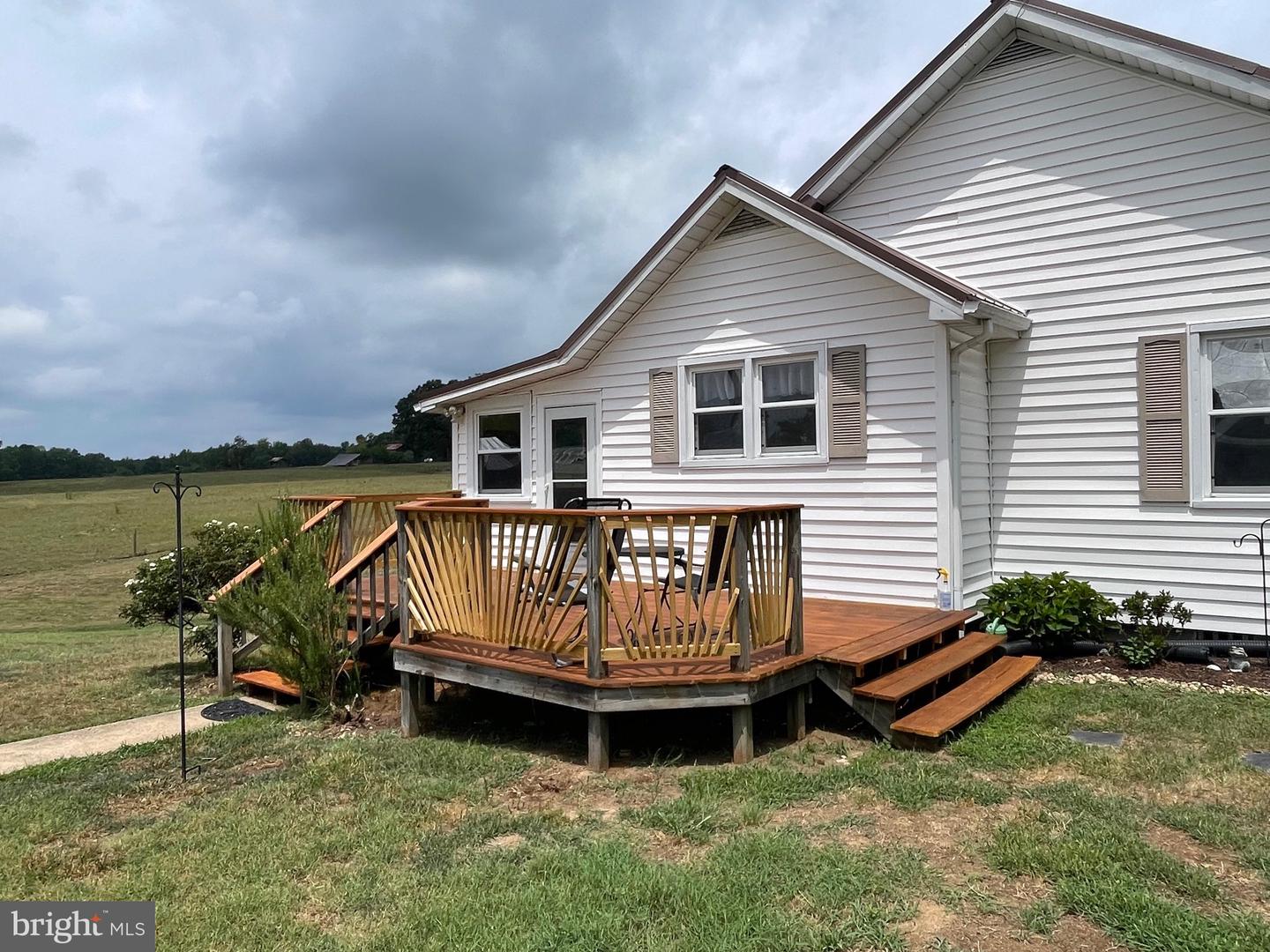 2092 Rocksprings Rd Property Photo 12