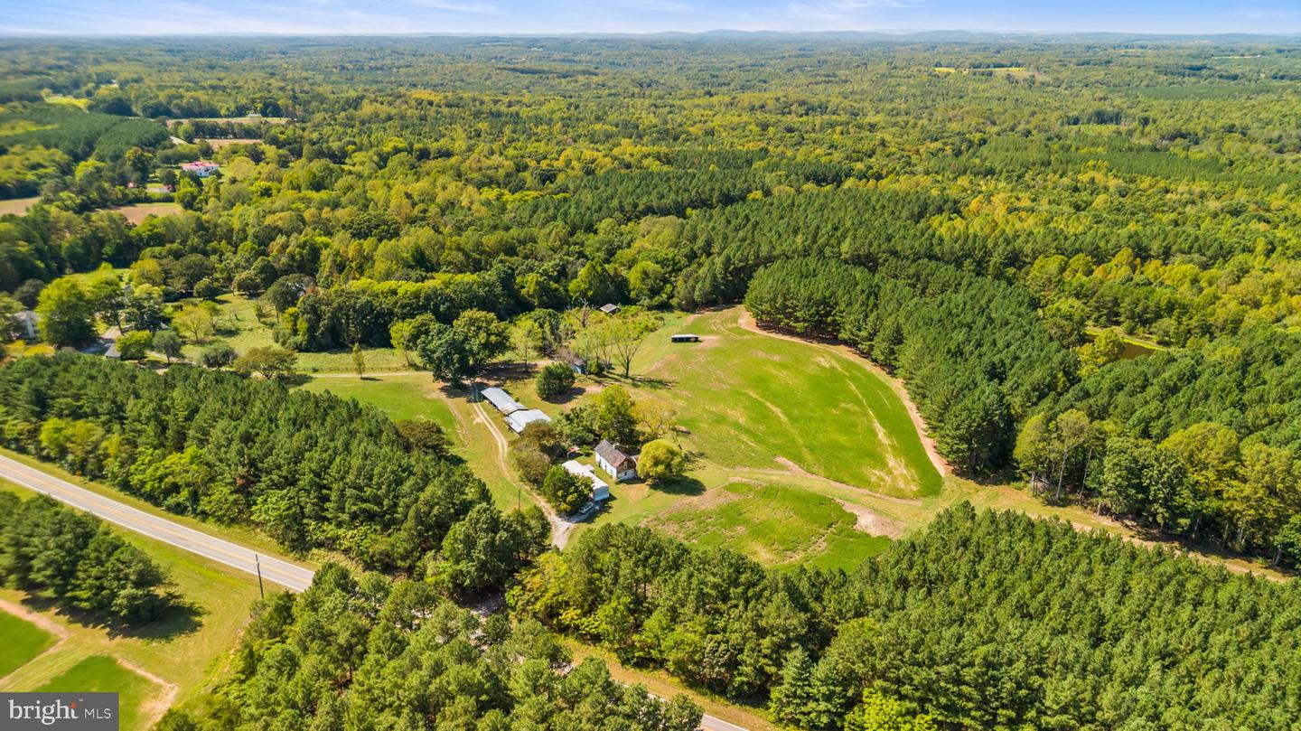 11271 Kentuck Rd Property Photo 9