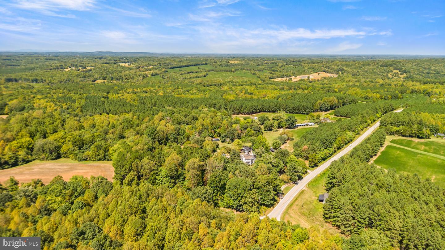 11271 Kentuck Rd Property Photo 13