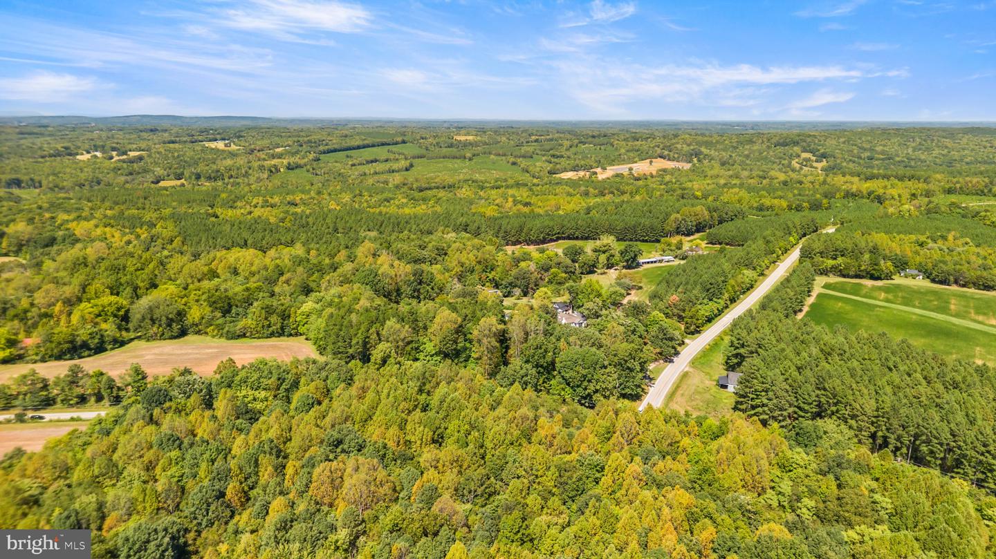 11271 Kentuck Rd Property Photo 14