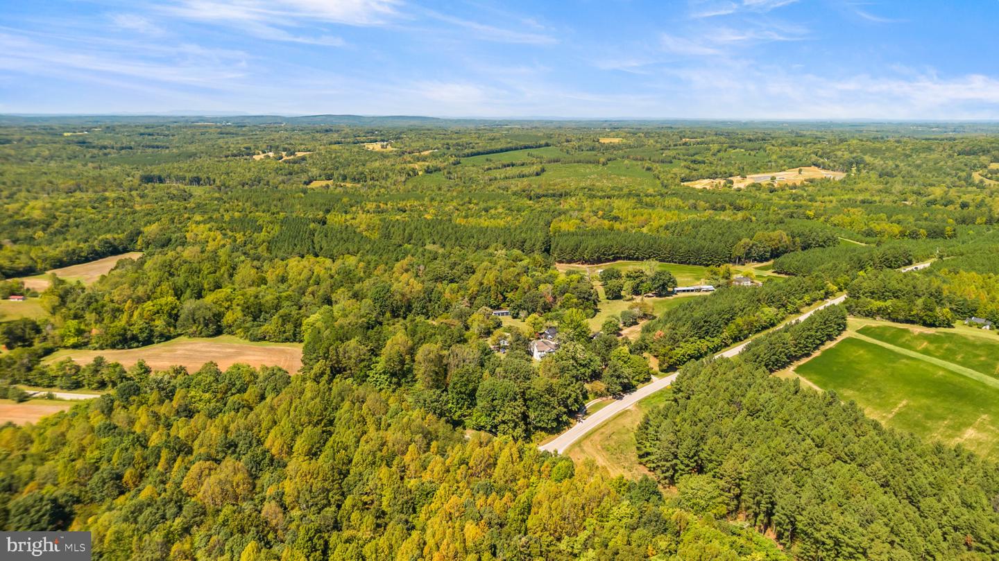11271 Kentuck Rd Property Photo 15