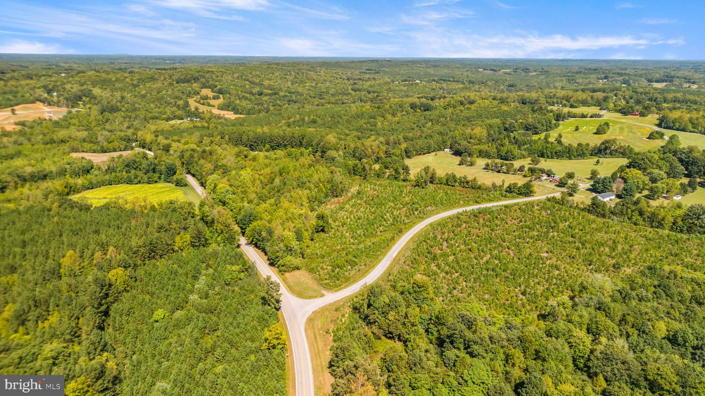 11271 Kentuck Rd Property Photo 26